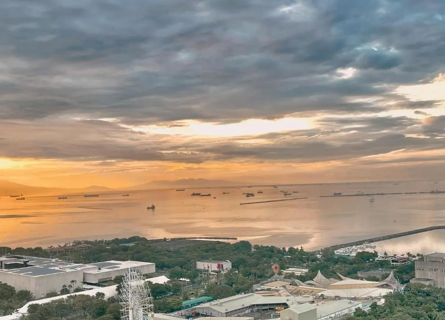 Aparthotel Smdc Coast Residences Near Picc Pasay